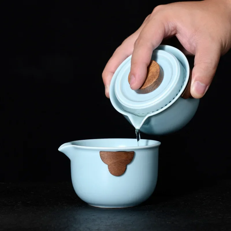 Travel Accessories Company - Gift Teaset Travel Tea Set Teapot