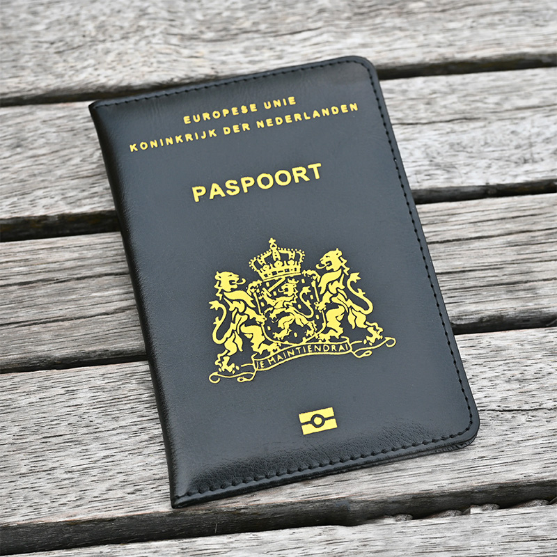 Travel Essentials Nederland Pa - Travel Accessories Passport Holder recension och pris