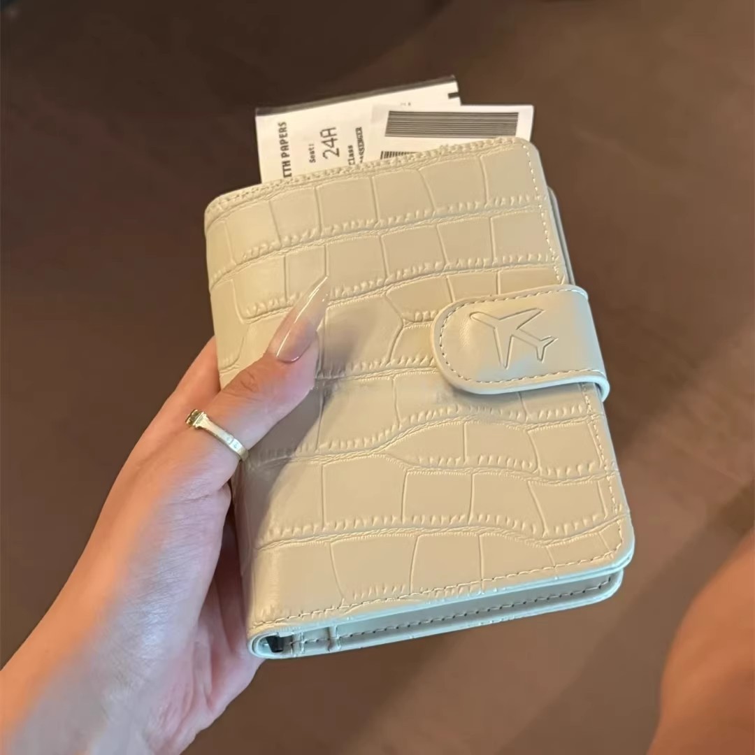 PU Leather Passport Cover for  - Travel Accessories For Plane recension och pris