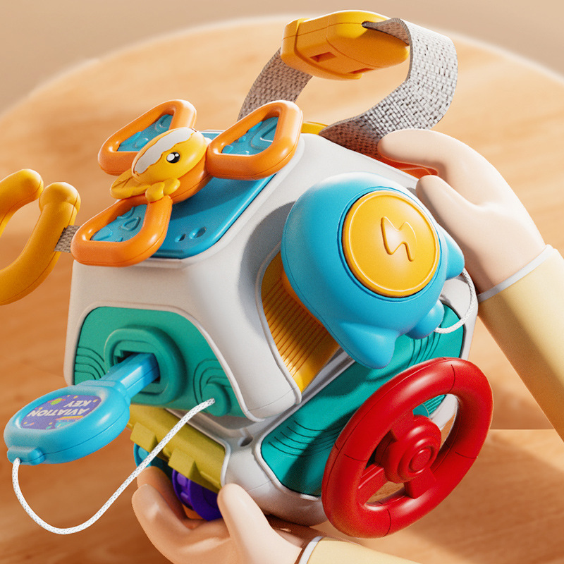 Baby Busy Board Cube Montessor - Travel Accessories For Baby recension och pris