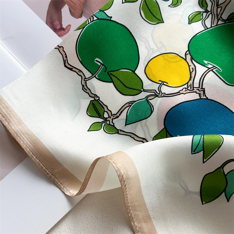 Horse Silk Scarf Women Spring  - Travel Accessories Bag For Women recension och pris