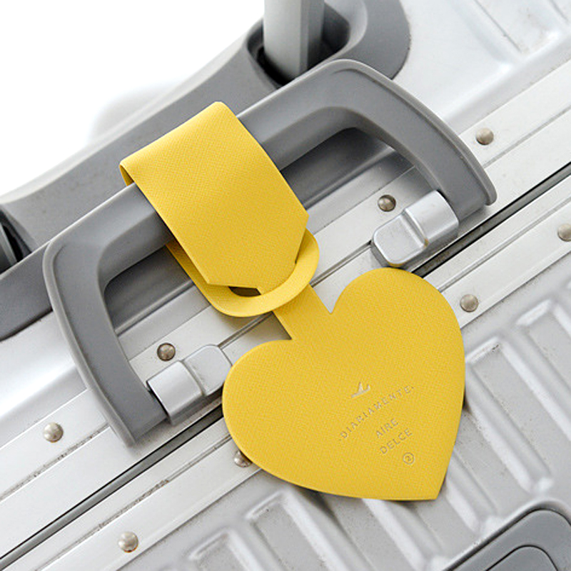 Simple Heart Shape Leather Lug - Travel Accessories Bag For Women recension och pris